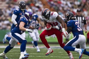 九游娱乐官方网站-联赛争冠日趋激烈，各队拼刺刀，联赛争冠日趋激烈,各队拼刺刀的比赛