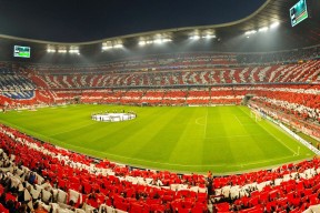 九游娱乐-篮网主场外打造街头篮球文化墙，融合社区艺术，篮网主题球馆