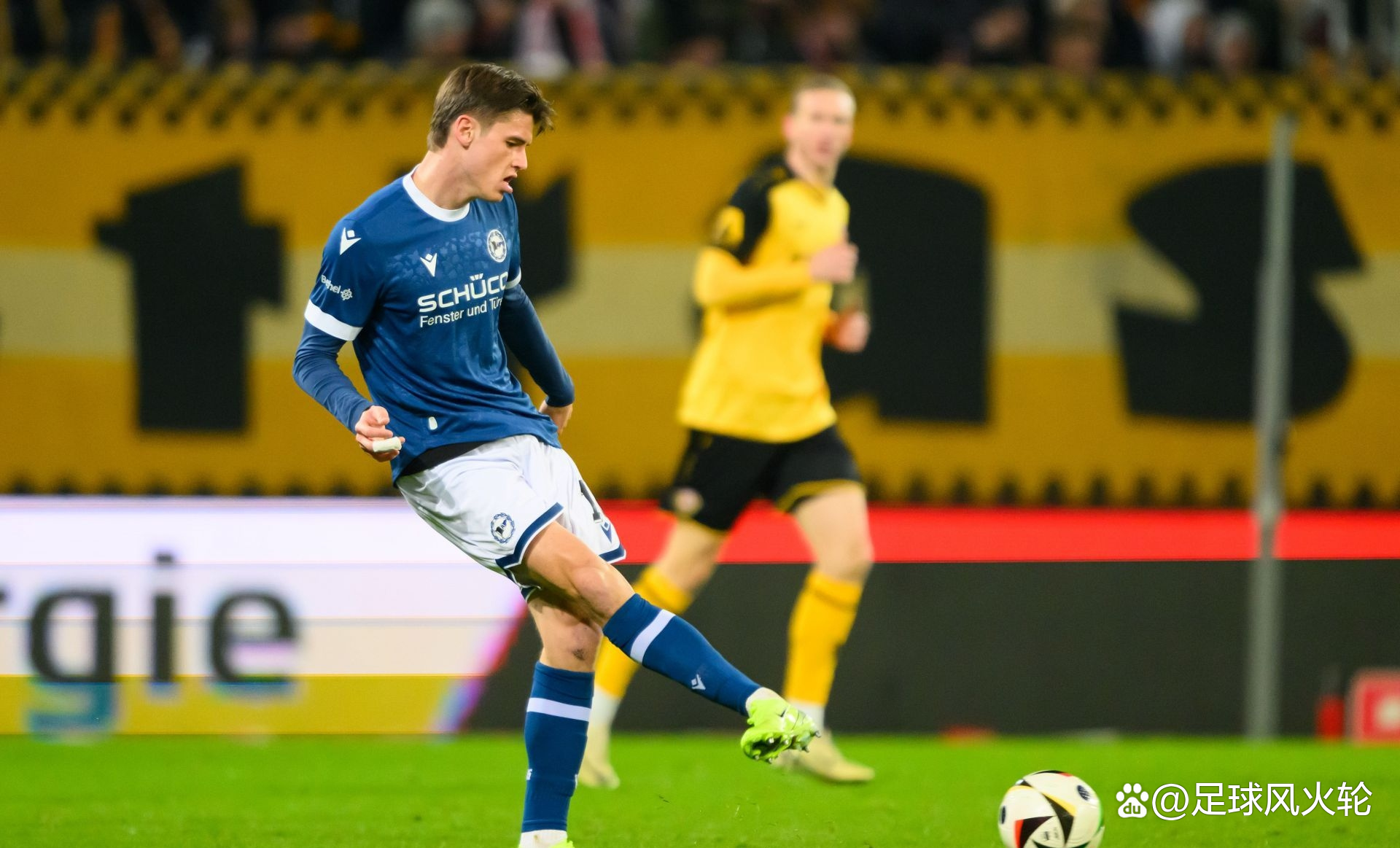 九游网页版官网-德甲新战术成效显著，精彩瞬间频繁出现