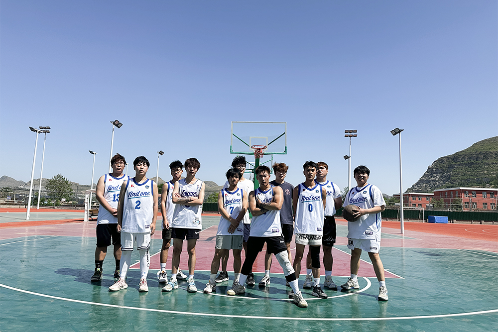 九游游戏中心-全球篮球名人与中国青少年交流比赛火热开启的简单介绍